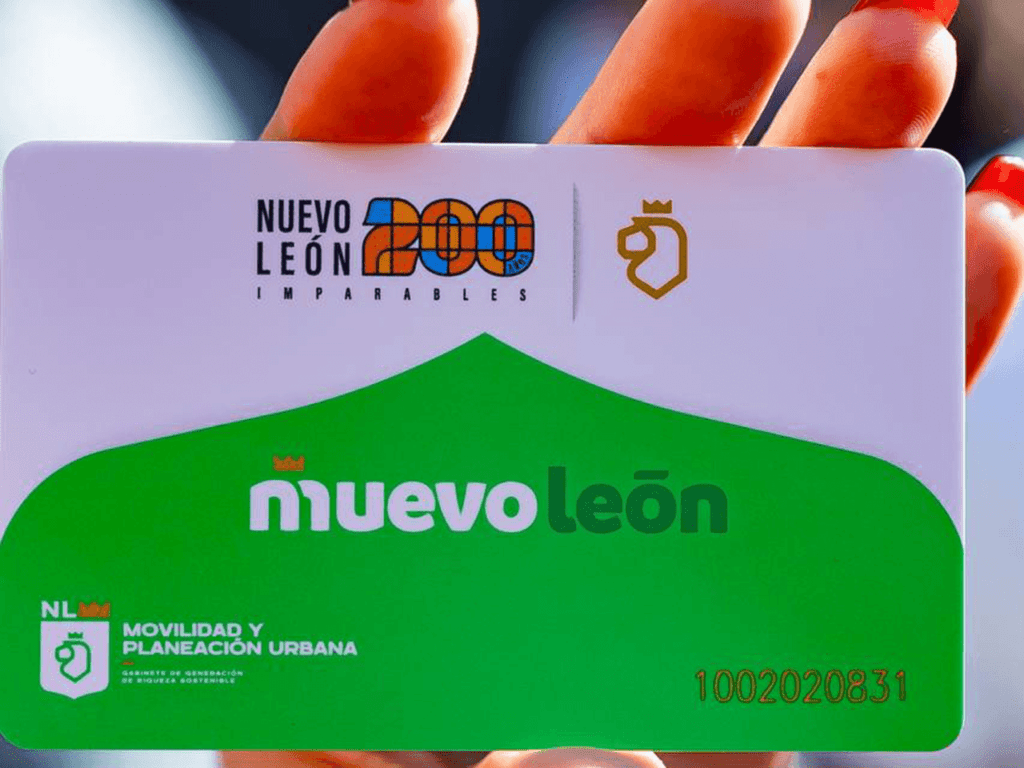 Entregan y modernizan 40 nuevas unidades de transporte de la Ruta 223