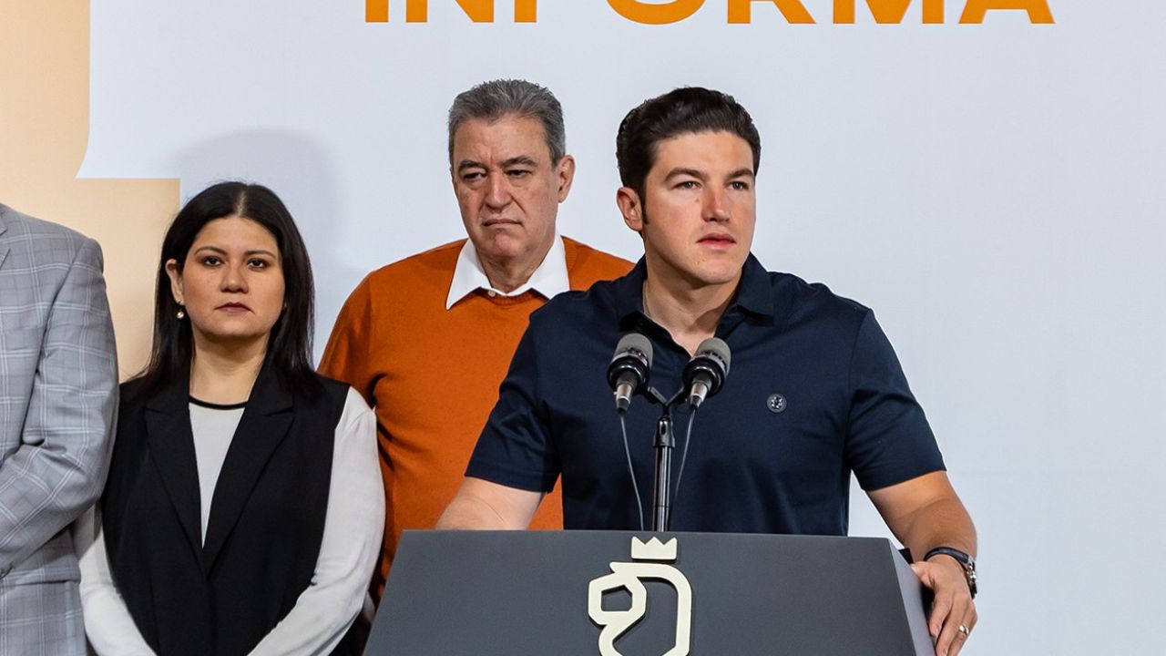 Samuel García presenta programa para ayudar a los Usuarios de Transporte público de Nuevo León