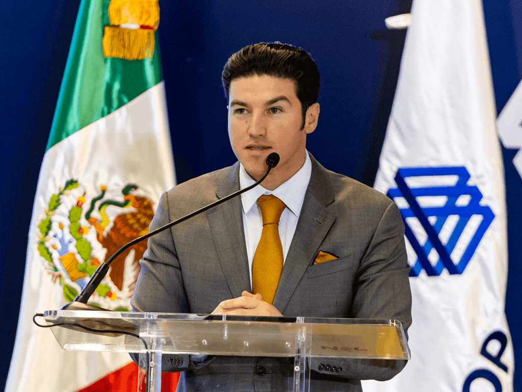 Asiste Samuel García a toma de protesta de nuevo presidente de COPARMEX