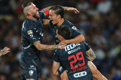 Rayados golea a Pumas con polémico arbitraje y llega la primera expulsión de Sergio Ramos en México por dar una patada