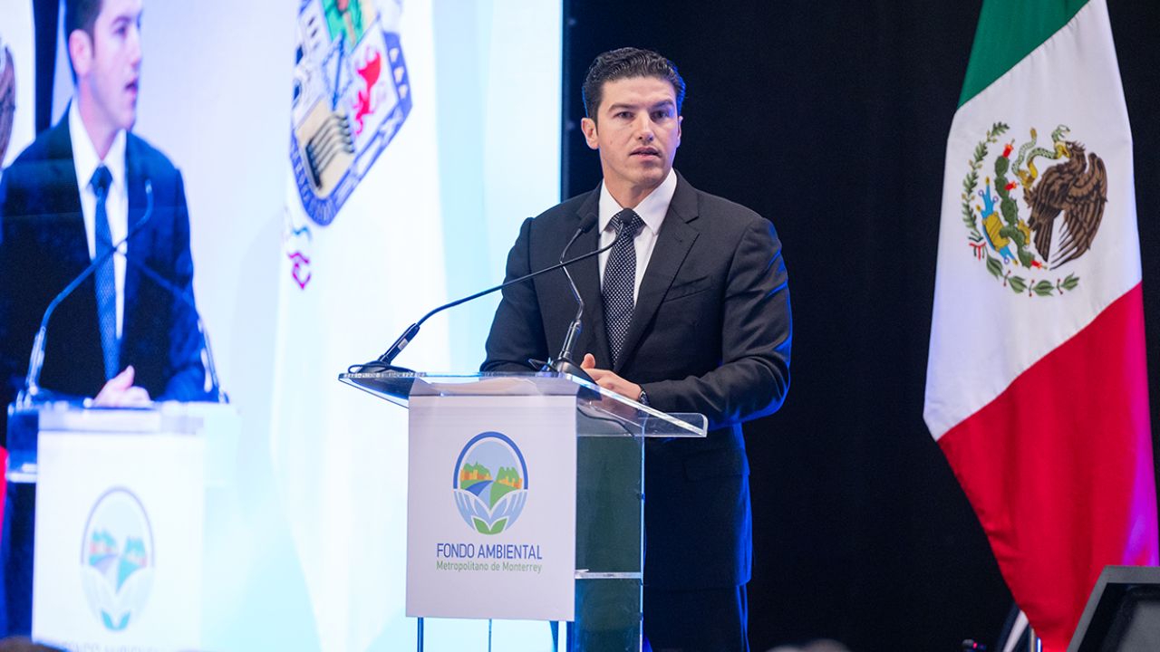 Samuel García impulsa estrategia ecológica en Nuevo León
