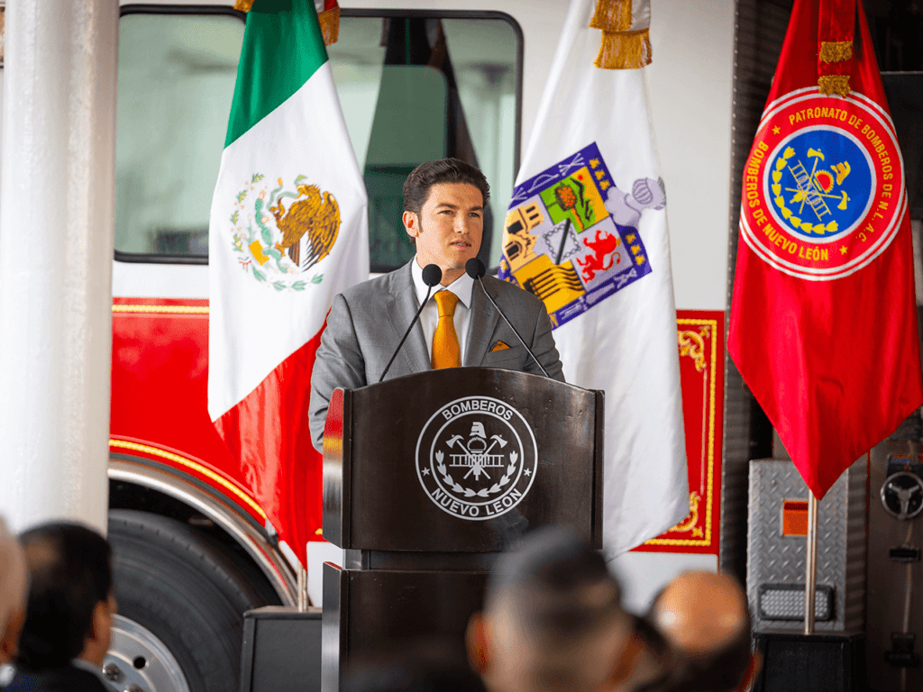 Incrementa Gobernador a 50 millones de pesos recursos para Bomberos de Nuevo León