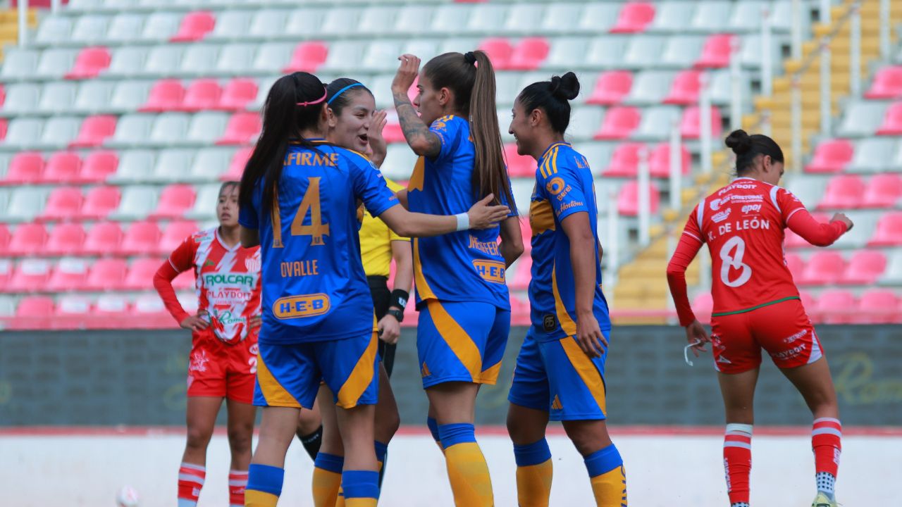 Tigres Femenil arrasa con Necaxa y firma goleada 4-0 en Aguascalientes