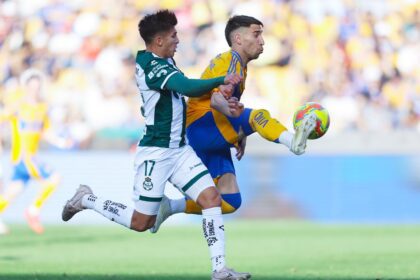 Tigres golea 3-0 a Santos y es sublíder del Clausura 2025