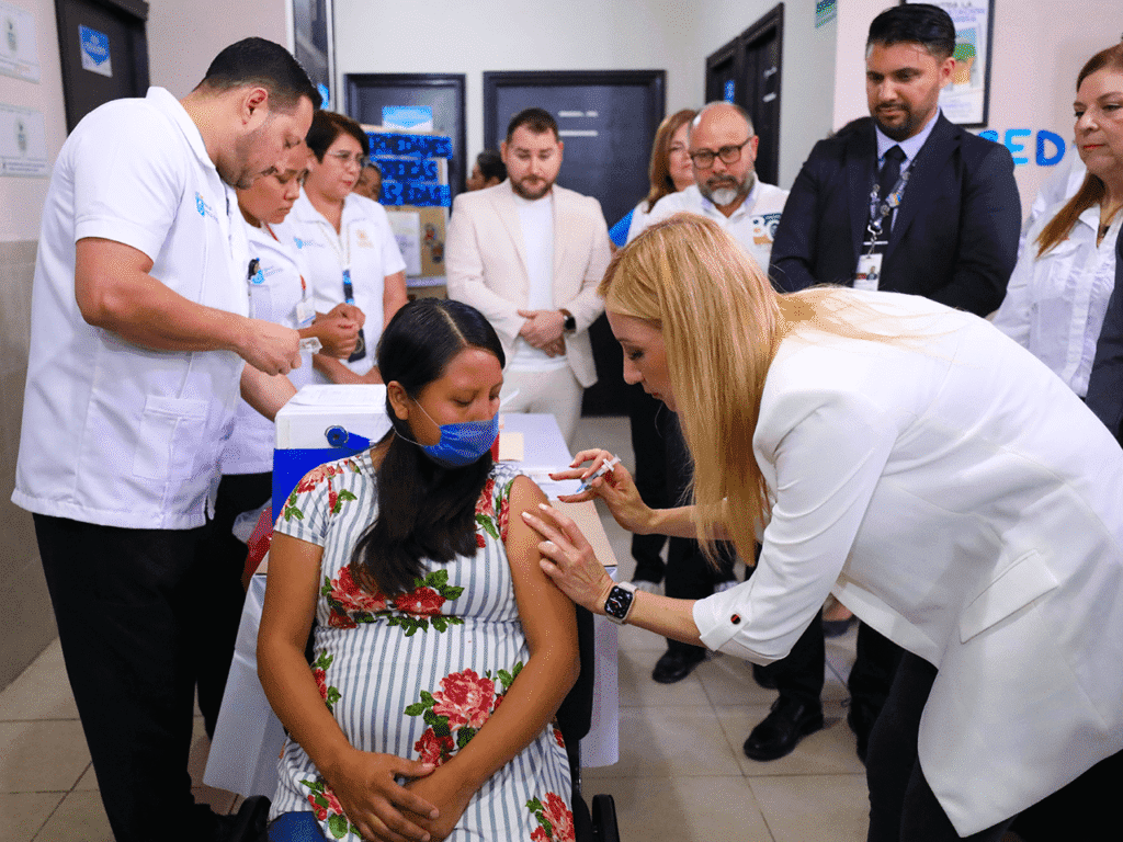 Arranca Secretaría de Salud de Nuevo León Semana Nacional de Vacunación