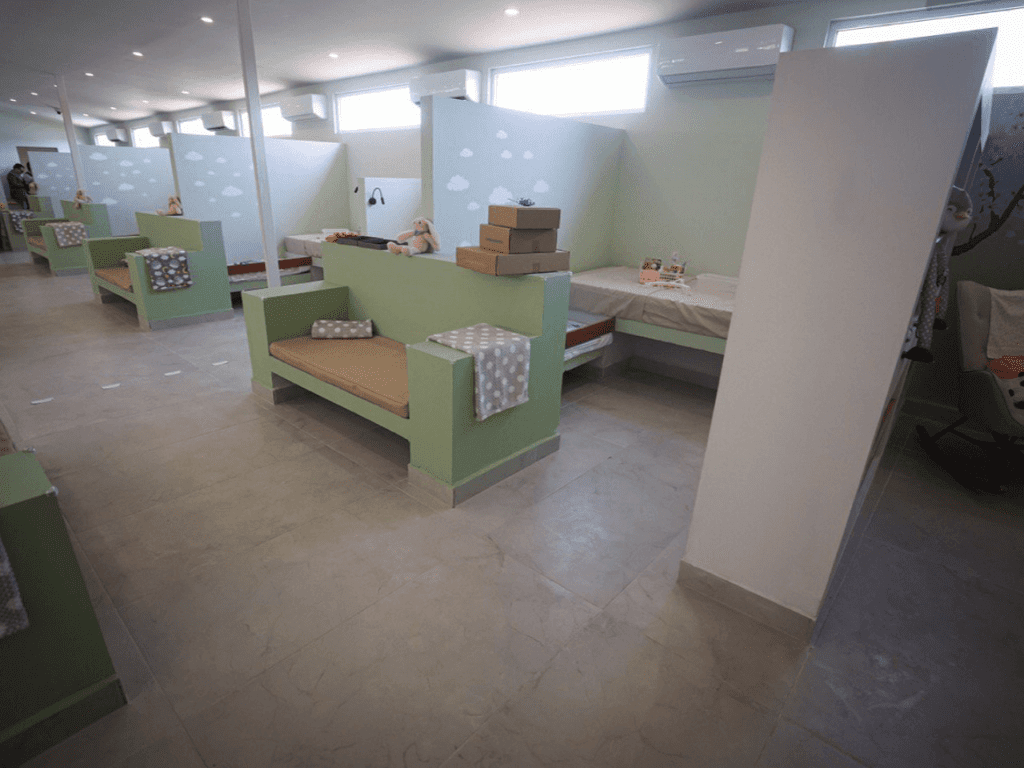 Inaugura Mariana Rodríguez espacio de maternidad en penal femenil