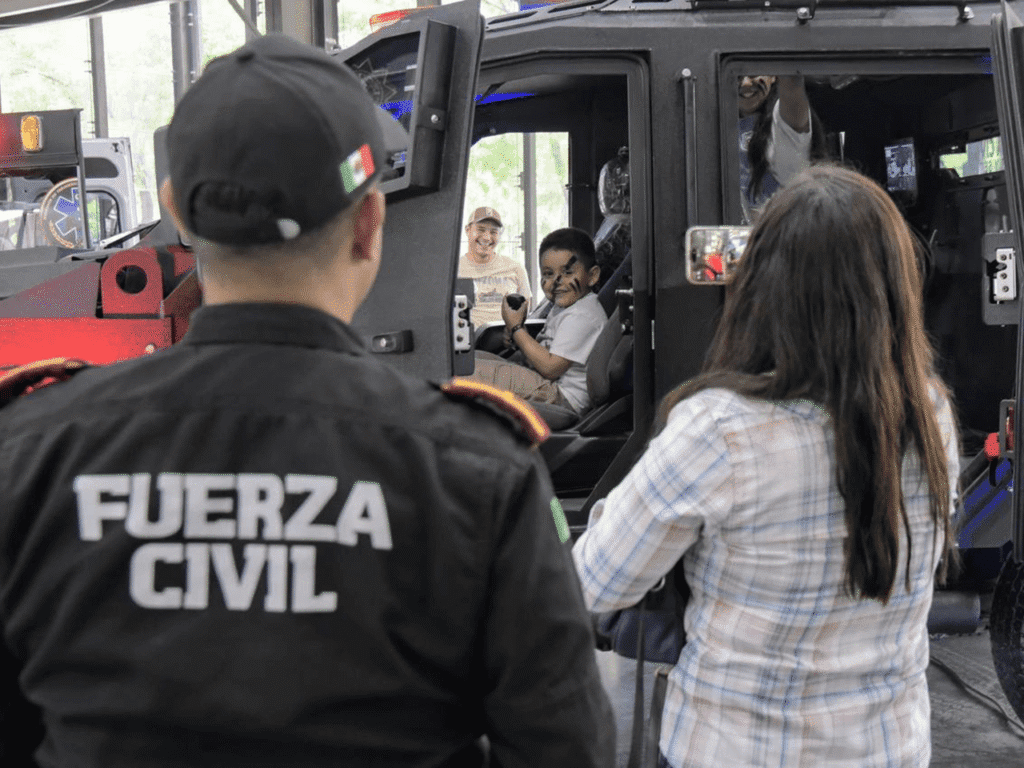Inauguran Expo Fuerza Civil en Fundidora