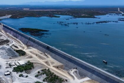 Presa Libertad será un legado para NL.- Samuel García