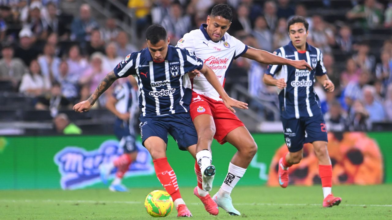 Rayados vence 3-1 a Chivas y llega encendido al Clásico Regio