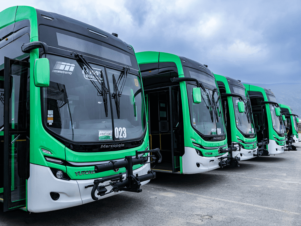 Arranca Samuel García operación de unidades de transmetro 100% eléctricas en San Bernabé