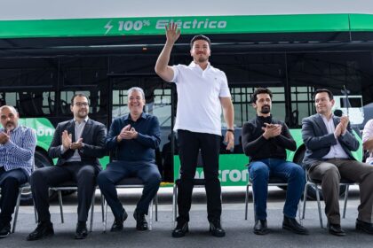 Arranca Samuel García operación de unidades de transmetro 100% eléctricas en San Bernabé