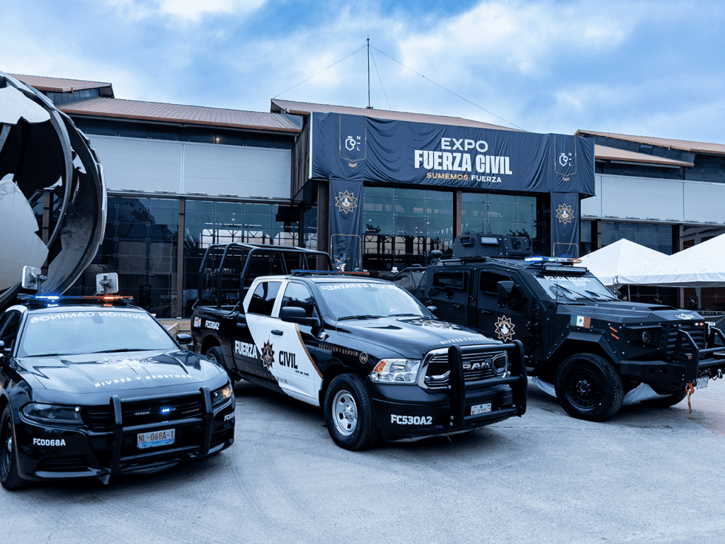 Recorre Samuel García la Expo Fuerza Civil e invita a la ciudadanía a conocer la mejor policía de México
