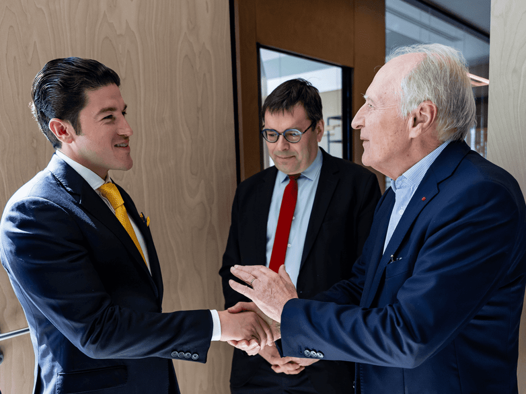 VINCI reafirma inversión millonaria en aeropuerto de Monterrey