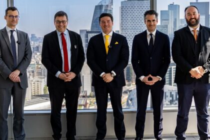 VINCI reafirma inversión millonaria en aeropuerto de Monterrey