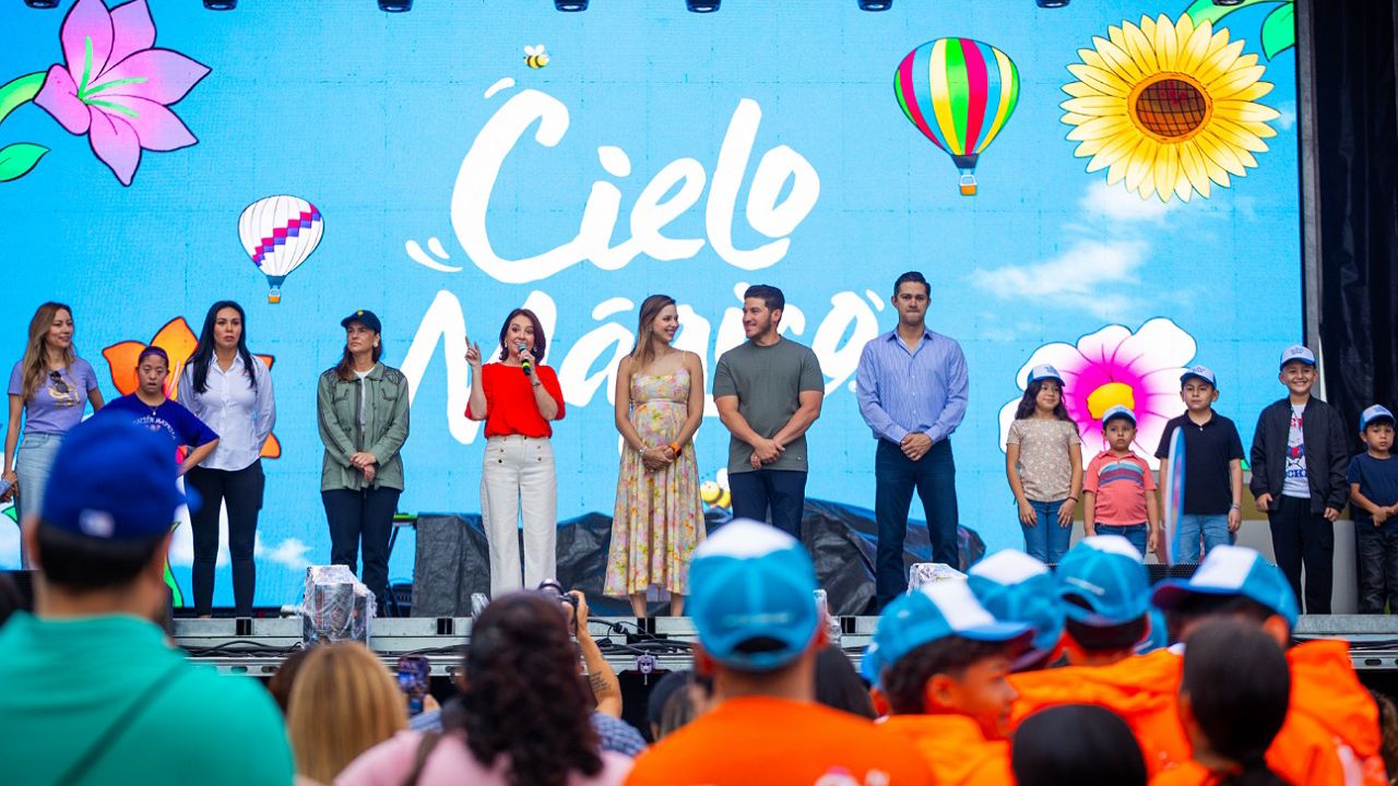 Niñas y niños viven una Mañana Mágica en el Festival Cielo Mágico en Santiago Nuevo León