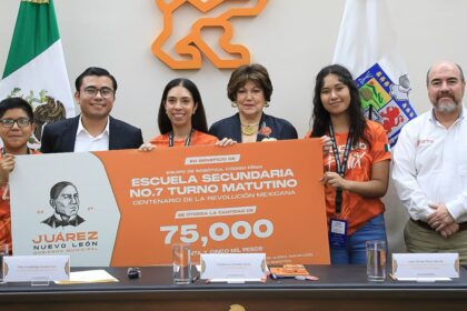 Apoya Gobierno de Nuevo León al equipo “Código Fénix” en su Competencia Internacional de Robótica