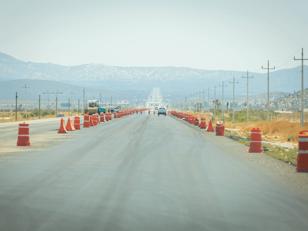 Avanza la Carretera Interserrana que impulsará el comercio exterior
