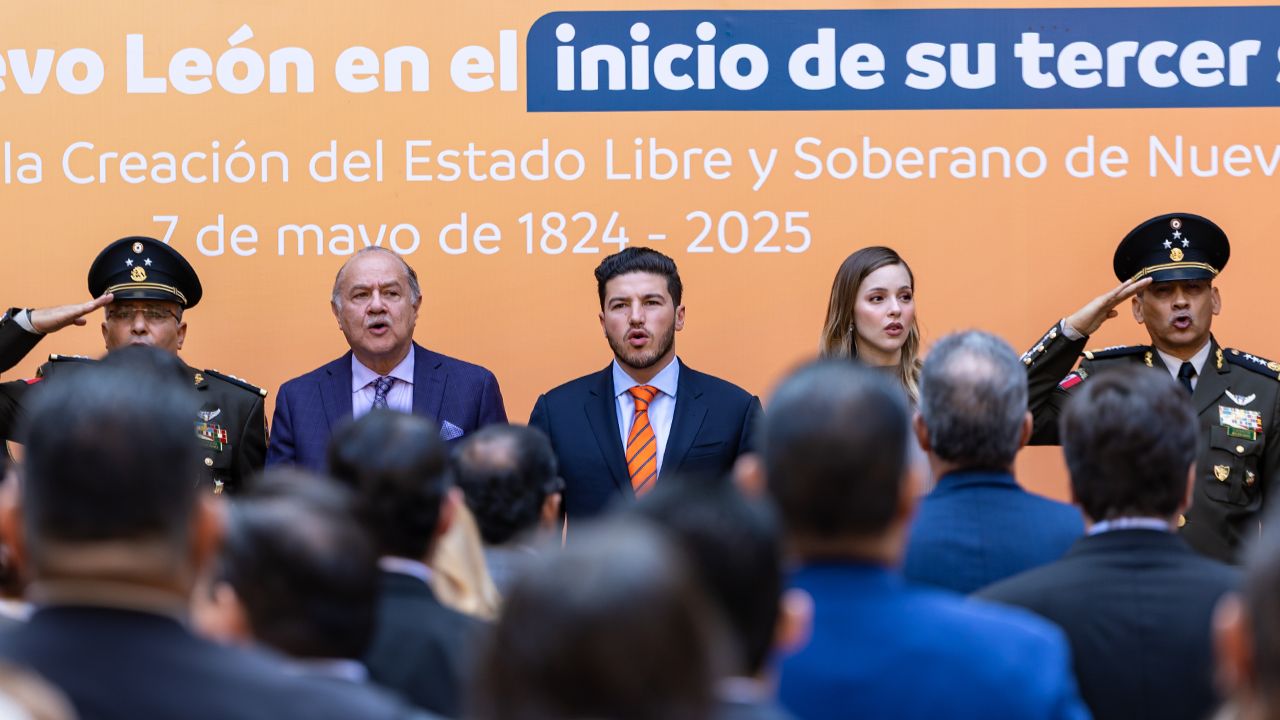 En su 201 aniversario, Samuel García afirma que el futuro de México se escribe en Nuevo León