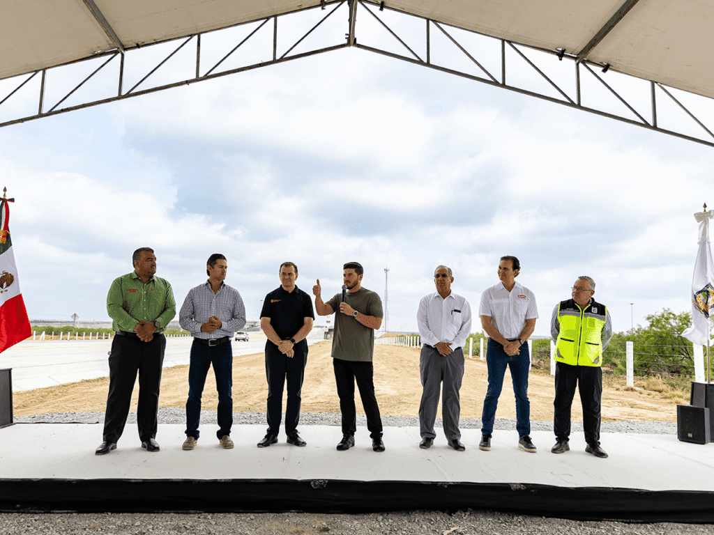 Inaugura Samuel García oficialmente, conexión de la Carretera La Gloria-Colombia y la Autopista Monterrey-Laredo