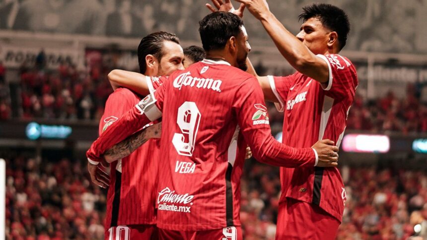 Toluca golea 3-0 a Tigres y vuelve a una Final tras tres años