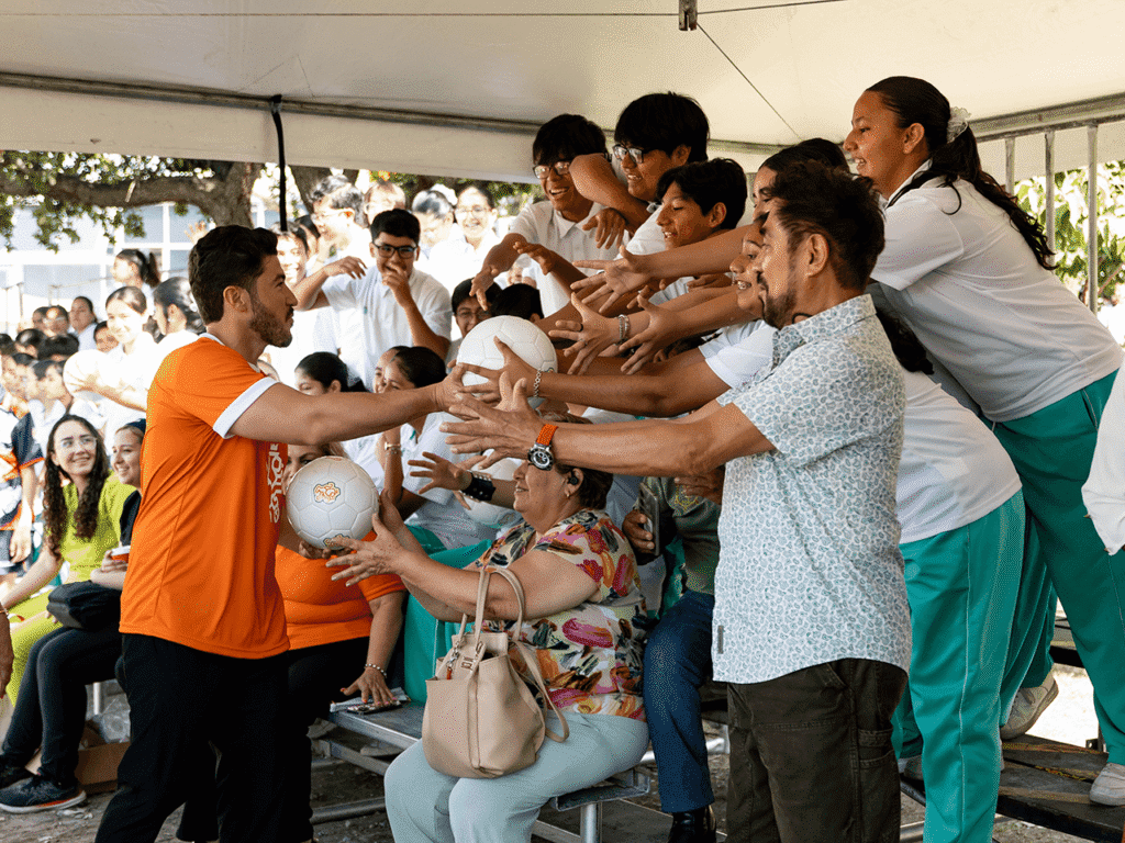 Arranca Samuel García Mundialito Escolar 2025