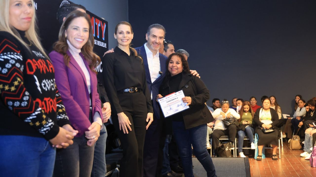 Llega DIF Monterrey a más de 800 beneficiados del programa "Maneja Seguro"