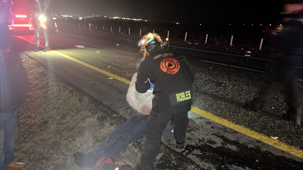 Choque entre tráileres deja un lesionado en la carretera Saltillo