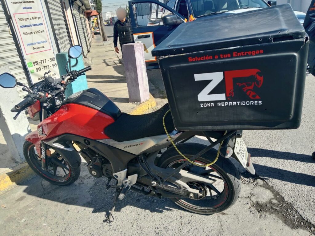 Detienen en Guadalupe a hombre con motocicleta robada
