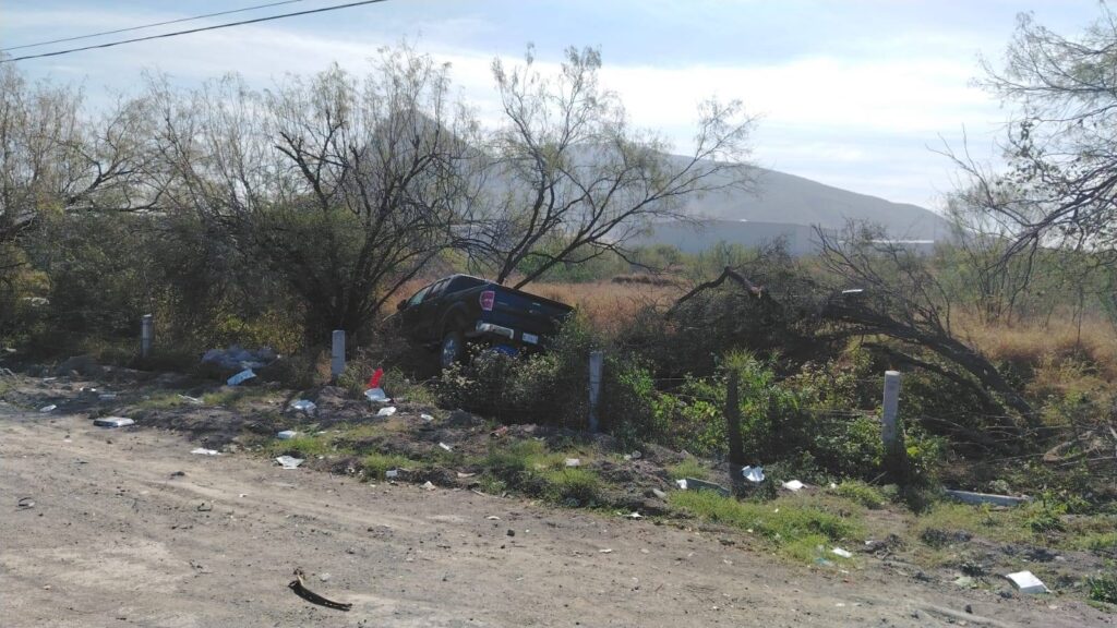 Hombre pierde la vida en accidente vial en Escobedo