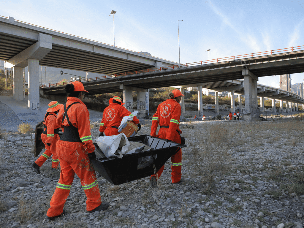 Inicia Participación Ciudadana 2026 con limpieza del Río Santa Catarina