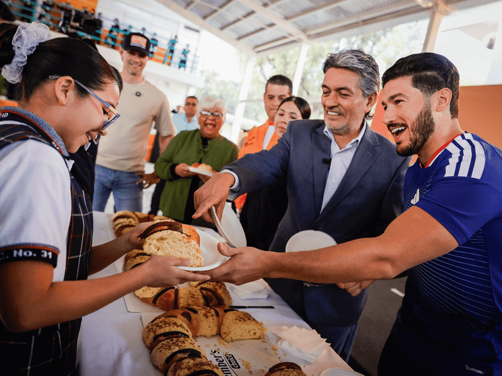 Encabeza Samuel García regreso a clases de más de un millón de alumnos de educación básica en NL