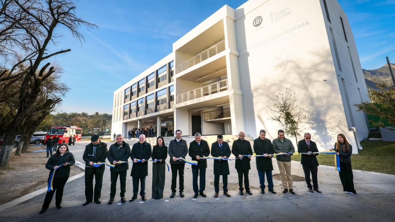 Santiago estrena Unidad Académica de la UANL con 18 carreras