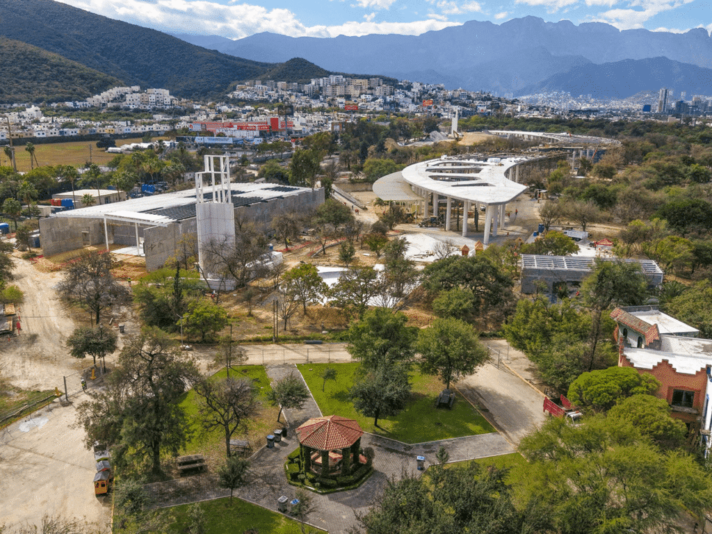 Supervisa Samuel García avances en obras del Parque del Agua