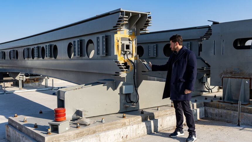 Supervisa Samuel García cambiavías y estaciones de línea 6 del Metro