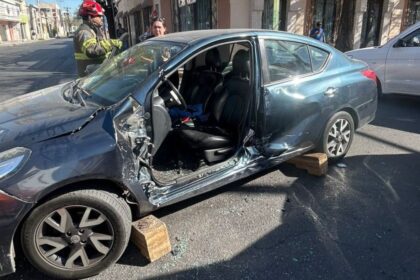 Accidente vial en el Centro de Monterrey deja un lesionado