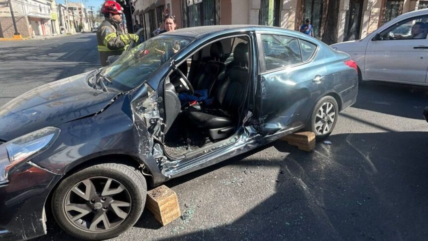 Accidente vial en el Centro de Monterrey deja un lesionado