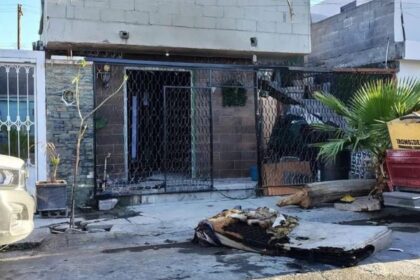 Atacan con fuego a mujer dentro de su casa en Apodaca