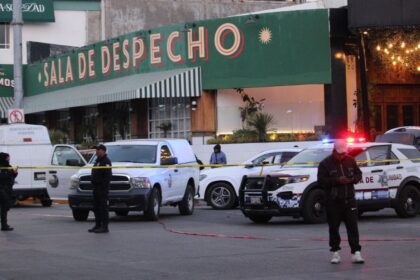Balacera afuera de bar "Sala de Despecho" en Angelópolis deja tres fallecidos