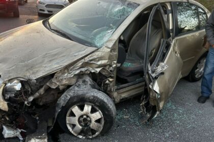Choque entre dos autos en Guadalupe deja dos lesionados