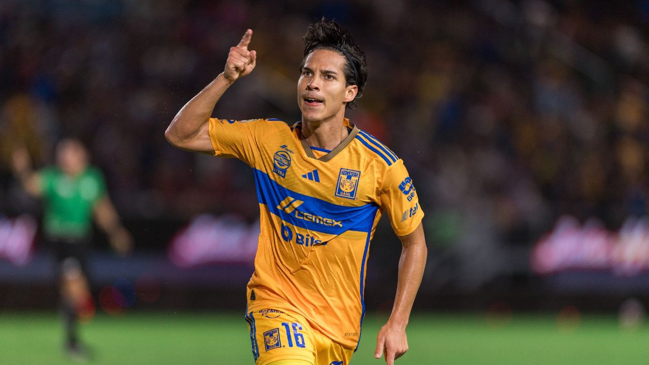 Diego Lainez Leyva renueva con Tigres hasta 2029