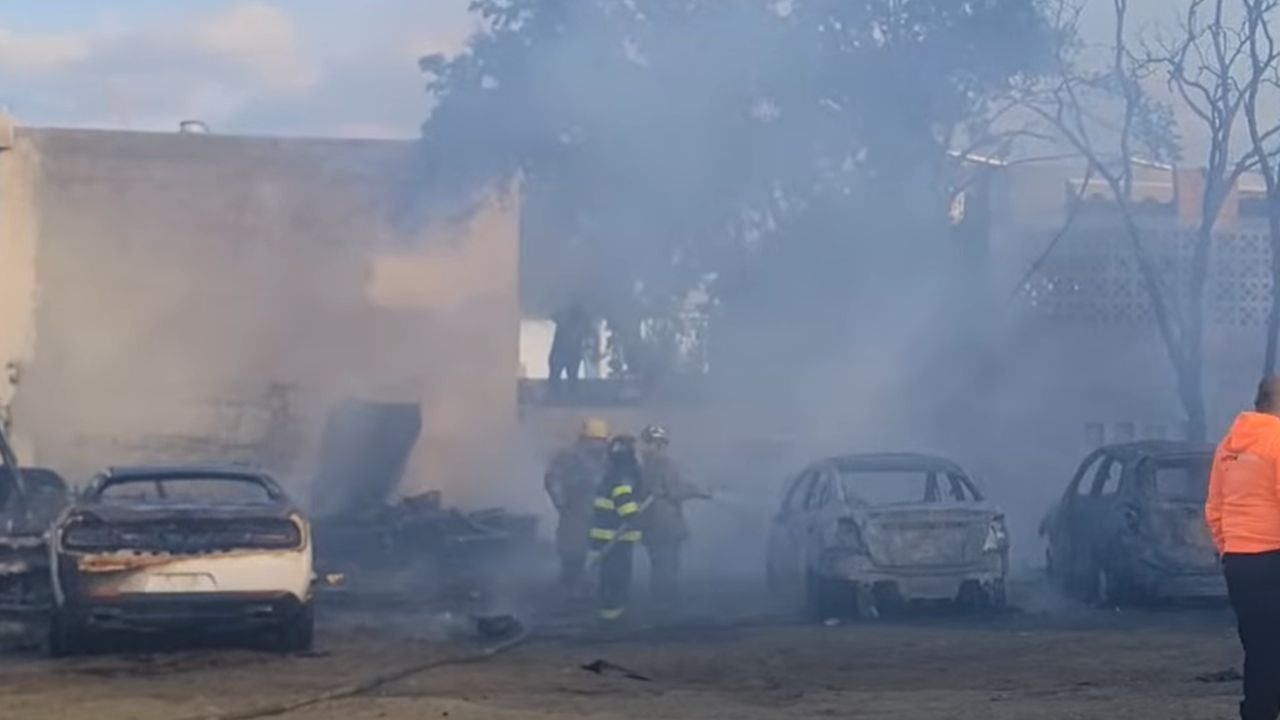 Incendio en pensión de tráileres moviliza a rescatistas en Guadalupe