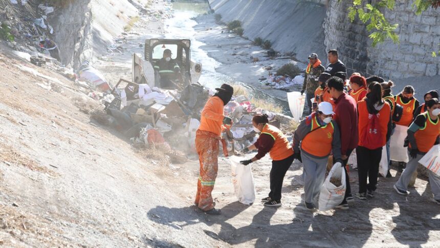 Limpian Arroyo Topo Chico en Monterrey con programa “Ponte Nuevo”