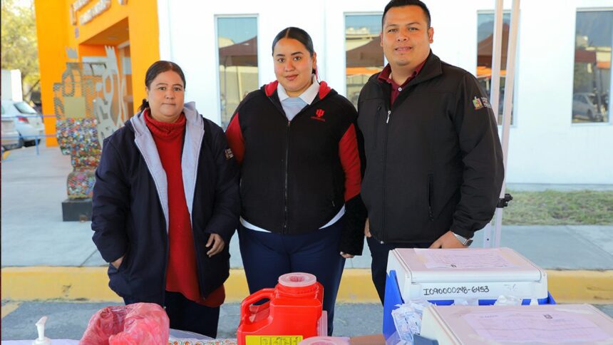 Aplica Secretaría de Salud más de 33 mil dosis de vacuna este fin de semana