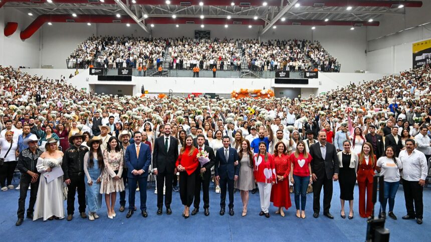 Nuevo León celebra más de 2,500 matrimonios colectivos