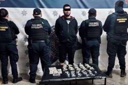 Policía de Guadalupe ayudan a detener a taxista ligado a asaltos