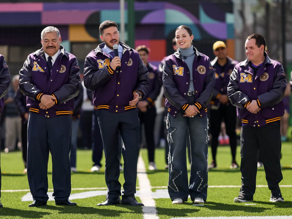Samuel García inaugura cancha 440 en la Facultad de Medicina UANL