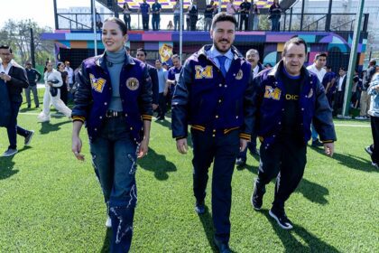Samuel García inaugura cancha 440 en la Facultad de Medicina UANL