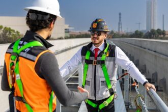 Samuel García realiza recorrido por las obras Línea 6 del Metro