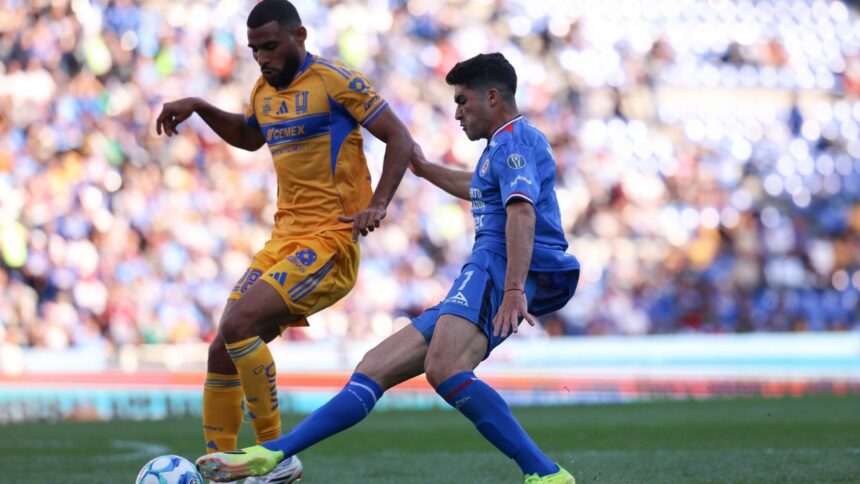 Cruz Azul vence 2-1 a Tigres y es sublíder