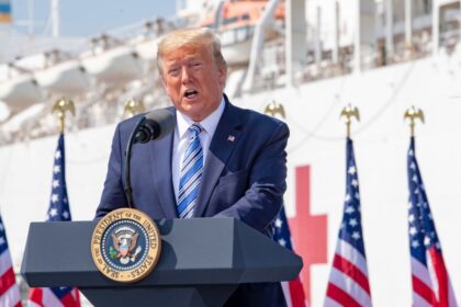 Trump plantea “toma de control amistosa” de Cuba